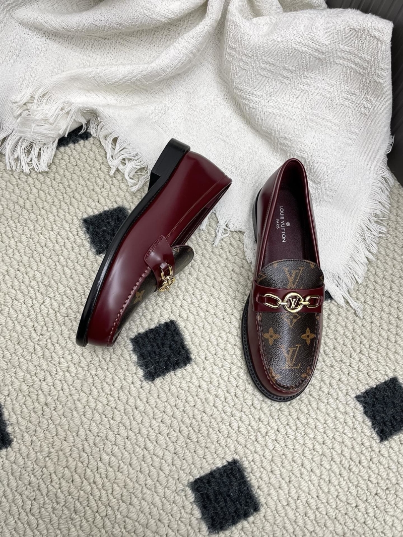 l0vis Vvtt0n loafers